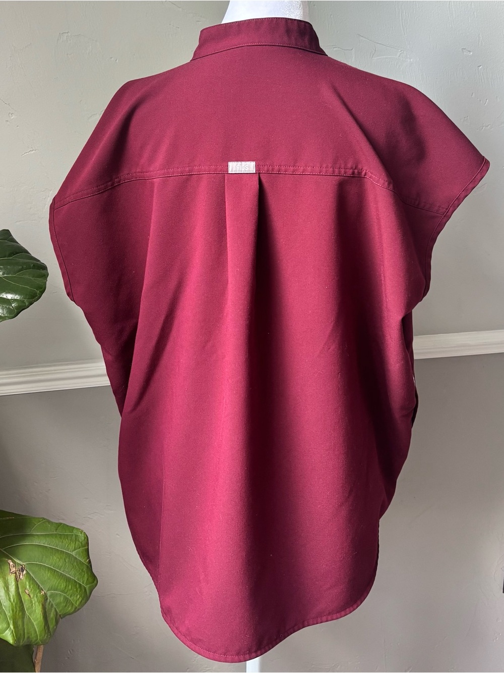FIGS Rafaela Scrub Top | Size L - Picture 2 of 7